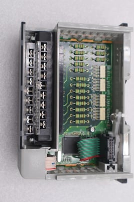 Allen-Bradley 1769-IQ16 SER A Compact I/O Module #K-655A - Image 3