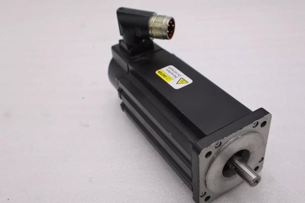 Allen Bradley Inverter Duty AC Servo Motor Caterpillar No. VPL-B0753F-PJ12AA Ser. A - Image 5