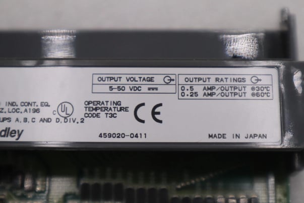 Allen-Bradley bradley 1746-ob32 ser d slc500 output module stock l-685c - Image 3