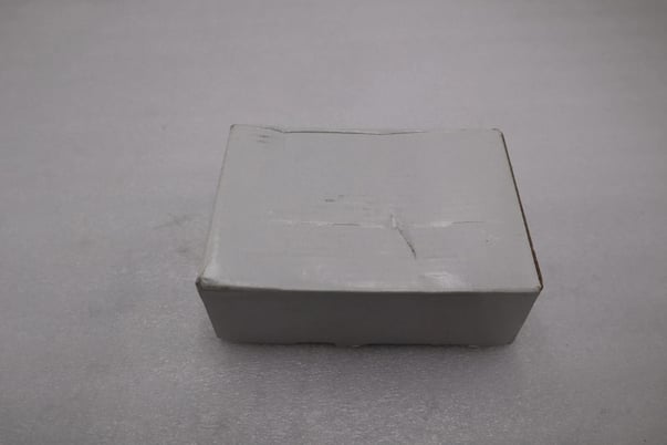 New open box Allen-Bradley allen bradley 1489-m1c200 stock g677a - Image 1