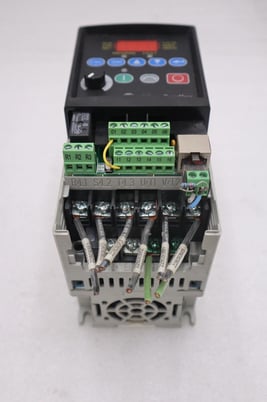 Allen-Bradley Bradley 22A-D2P3N104/A PowerFlex 4 AC Drive 480V 3Ph 1HP 2.3A STOCK H89A - Image 1