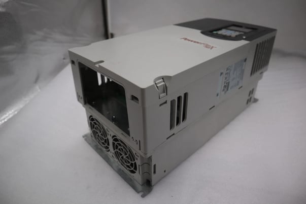 Allen-Bradley Bradley PowerFlex 755 DRIVE 20G11ND052JA0NNNNN 40 HP 480V NEW STOCK 5668 889508555416 - Image 6