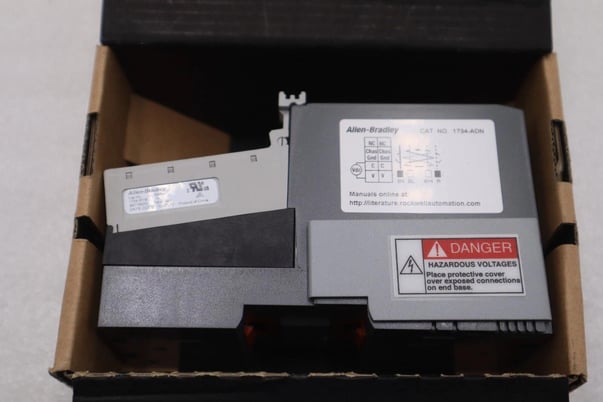 Allen-Bradley bradley 1734-adn point i/o adpater communications 24 volt dc stock l-024c - Image 3