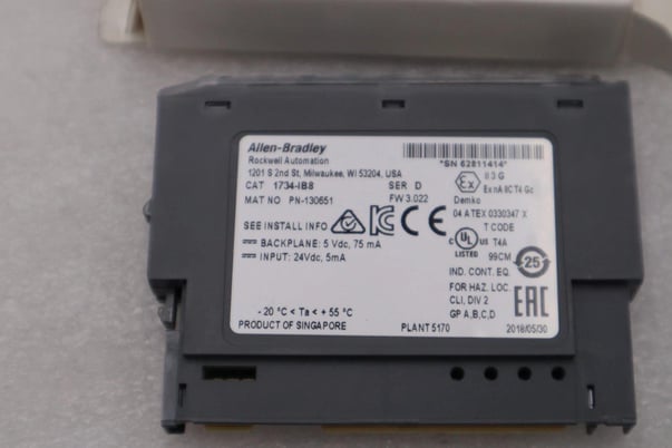 Allen-Bradley 1734-IB8 Ser D 8Point Digital Input Module STOCK H1037A - Image 1