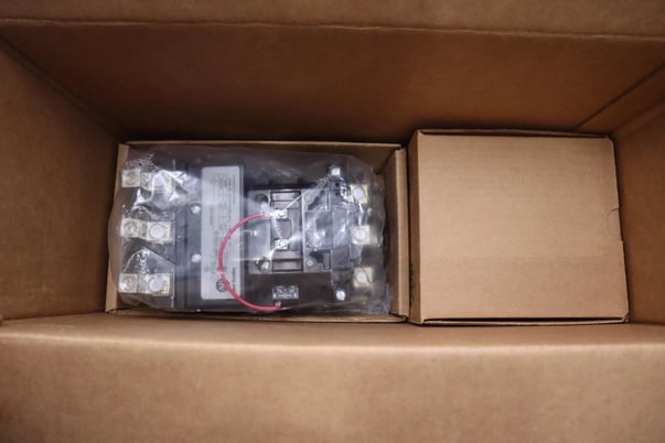 New Allen-Bradley bradley starter / contactor 500-dod930 nema size 3 new in box #g73 - Image 2