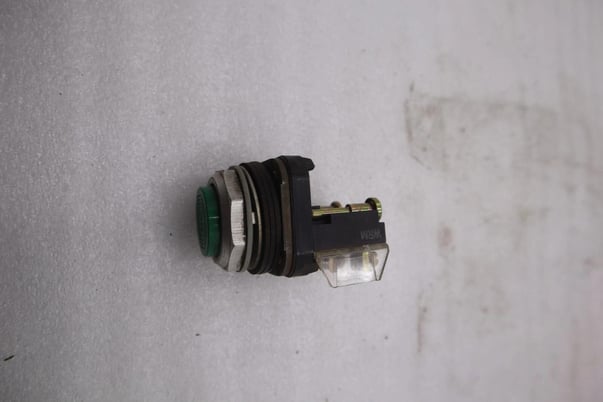 Allen-Bradley bradley 800t-a /t green button contact block stock #k-3701 - Image 3