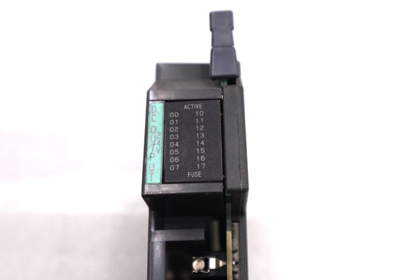 Allen-Bradley bradley 1771-0q16 series b isolated dc output module 10-32vdc #l-526 - Image 6