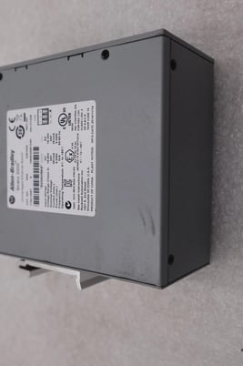 Allen-Bradley bradley 1783-us8t stratix 2000 unmanaged ethernet switch ser a #k-2643 - Image 7