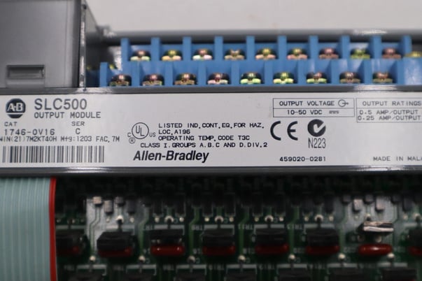 Allen-Bradley Bradley 1746-OV16 /C SLC 500 16-Point Digital Output Module STOCK K-679-C - Image 2