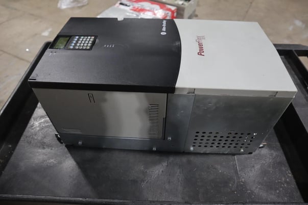 Allen-Bradley Bradley 20BD125A0ANNAND0 Series B PowerFlex 700 AC Drive 480Vac STOCK S595 - Image 4