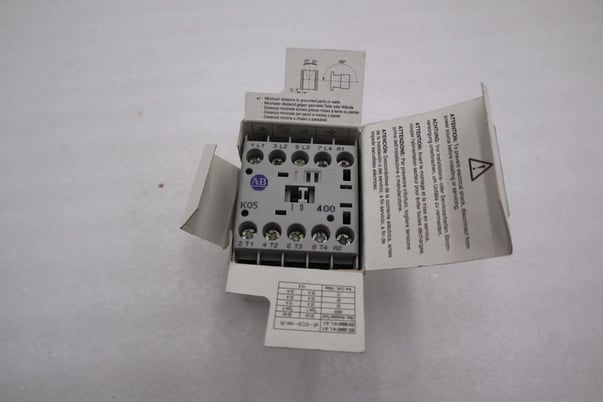Allen-Bradley bradley 100-k05zj400 contactor 24vdc - new in box - stock h463a - Image 1