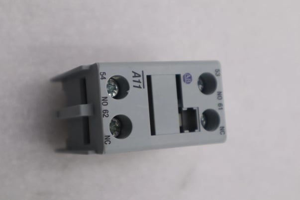 Allen-Bradley 100FA11 Auxiliary Contact NEW OPEN BOX K-3254 662072612736 - Image 3