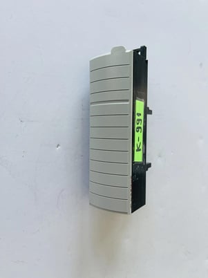 Allen-Bradley - TBNH SER A ControlLogix Terminal Block Plug And Standard Cover #K-991 - Image 1