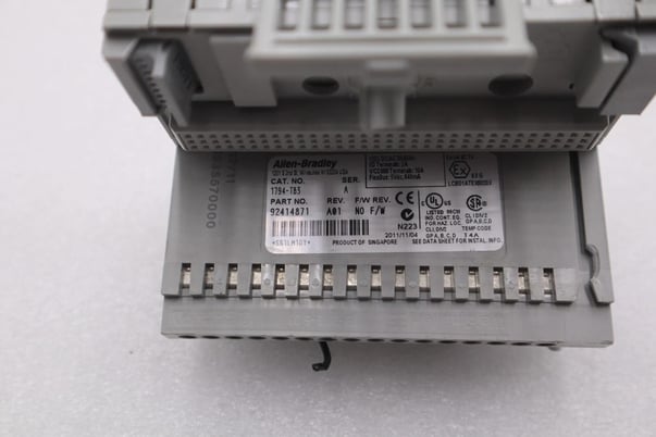 Allen-Bradley 1794-TB3 SER A Flex Terminal Base Module #761 - Image 1