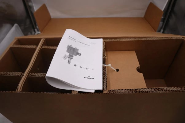 Emerson rosemount 2120 level switch 2120d3gg1naah0000 new unit stock 5918 - Image 2