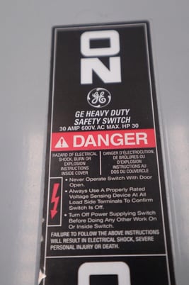 NEW General Electric THN3361R NON-FUSIBLE DISCONNECT SWITCH SINGLE CONFIGURATION STOCK 5107 - Image 2