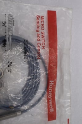 New OPEN BOX Honeywell 921AA1Y Proximity Sensor STOK L-209-C - Image 1