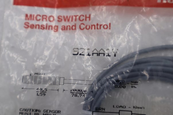 New OPEN BOX Honeywell 921AA1Y Proximity Sensor STOK L-209-C - Image 2