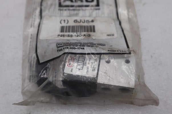 Aro 6jj54 p251ss-120-a solenoid air can valve stock #k-3648 - Image 2