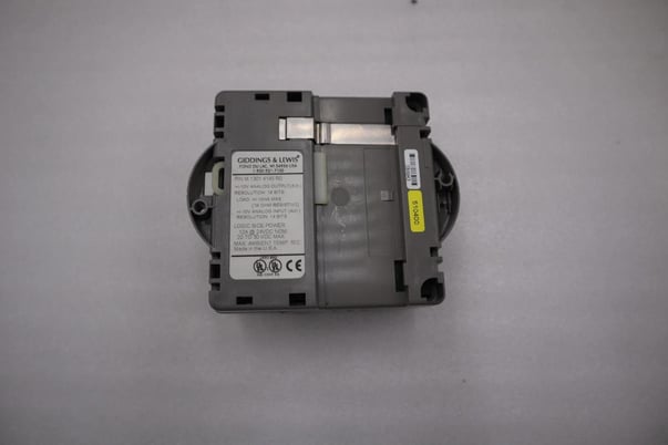 Giddings & Lewis M.1301.4145 R0 OUTPUT INPUT PLC MODULE STOCK 5149A - Image 4