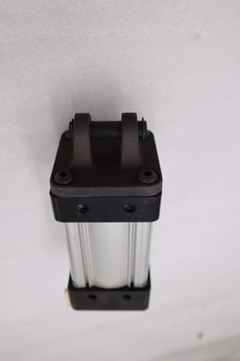New Parker 1P4MA0021422 4MA SERIES TIE ROD PNEUMATIC CYLINDER STOCK H1475 - Image 4