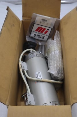SMC CKG1B63TN-125YAZ-P4DWSE 63mm ck clamp cylinder, CK CLAMP CYLINDER STK 2779 - Image 1