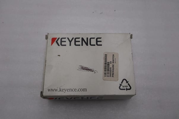 NEW OPEN BOX Keyence AP-33A Digital Pressurre Sensor STOCK 609-D - Image 1