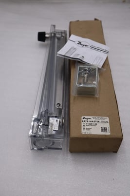 New dwyer rmc-142-ssv rate-master rmc 0.2-2.2 gpm flow meter stock h1182 - Image 1