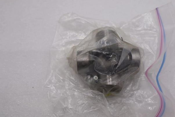 486593-04 universal joint stock #l-664 - Image 3