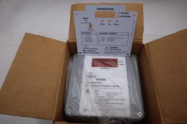 Nvent raychem jbs-100-ecw-a 100-277vac 30a electric thermostat new stock 5928 - Image 1