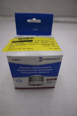 LOT OF 2 - Intermatic LC4521C Locking Type Photo Control Sensor STOCK G840A - Image 2