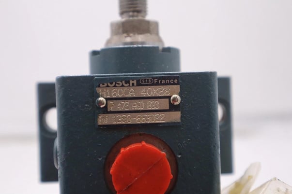 Bosch H160CA 40x28 Hydraulic Cylinder 0246-P8WM Generic 1396-663022 New #K-1764 - Image 2