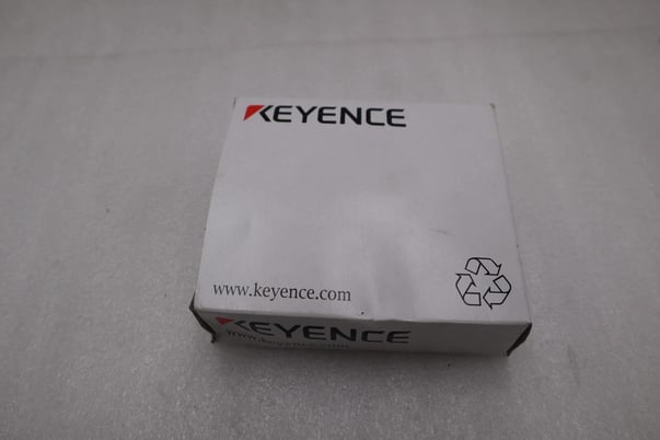 New Keyence LR-ZH490CB Self Contained CMOS Laser Sensor STOCK H308A - Image 1
