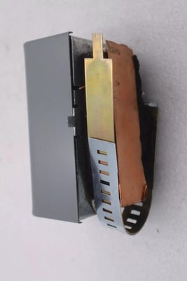 New open box johnson controls a19daf-2c control switch stock k-3119 - Image 2