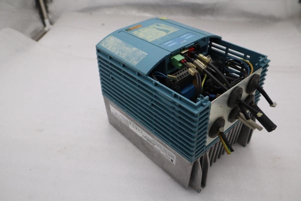 Eurotherm drives 605/007/400/3/f/0010/uk/000 stock 3365a - Image 4