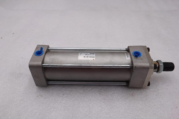 Smc ncda1b250-0600-xb5 cylinder #2696-a - Image 3