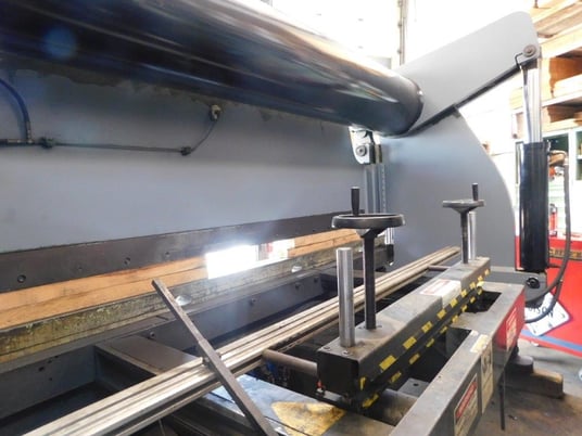 320 Ton, Accurpress #732012, Automec 2-Axis Control, 12' overall, 1987 - Image 3