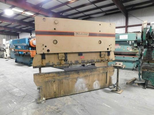 150 Ton, Standard #AB150-10, press brake, 10' overall, die holder included, 2001 - Image 1