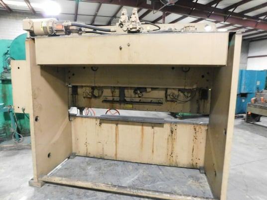 150 Ton, Standard #AB150-10, press brake, 10' overall, die holder included, 2001 - Image 3