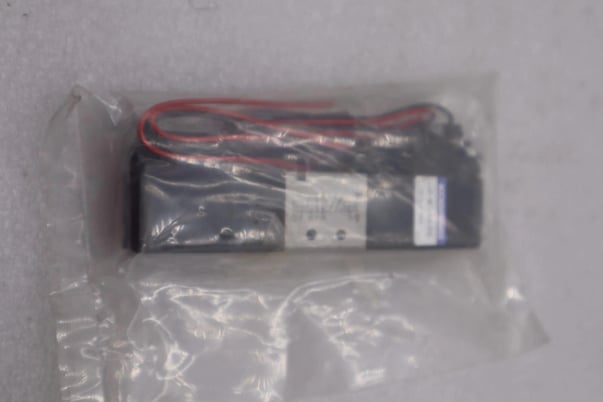 varian solenoid koganei a110-4e2-83-psl-3l new no box stock K-1855 - Image 1