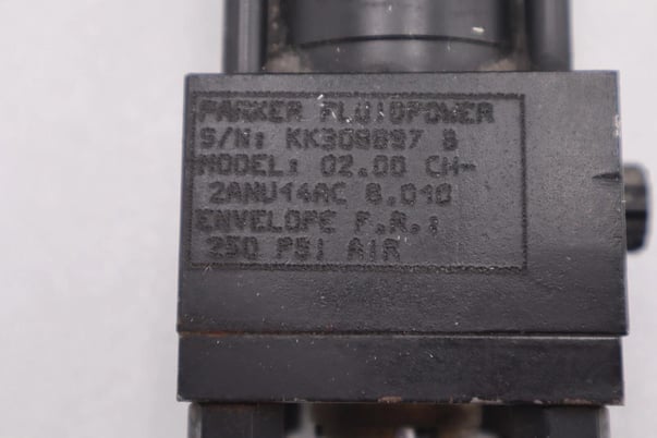 Parker 02.00 ch2anu44ac 6.010 fluidpower cylinder new stock #2520 - Image 2
