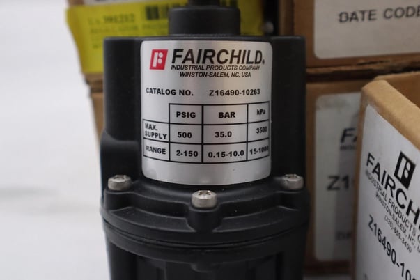 Fairchild pneumatic regulator z16490-10263 (12 units available) stock 3963 - Image 4