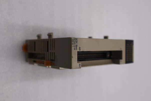 OMRON OUTPUT UNIT 5-24VDC CQM1-0D213 STOCK L-507-C - Image 3