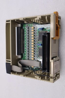 OMRON OUTPUT UNIT 5-24VDC CQM1-0D213 STOCK L-507-C - Image 5