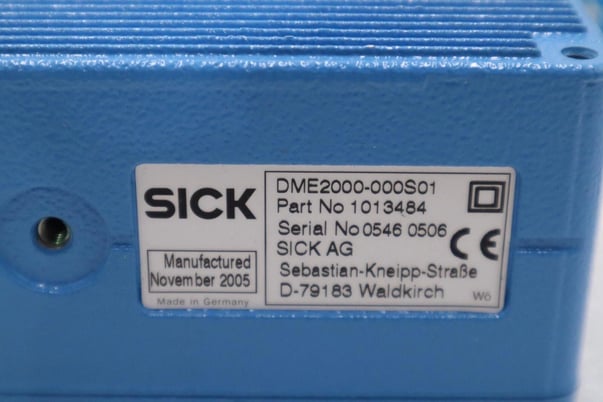 New in box sick dme2000-000s01 1013484 distance measuring device stock h824 - Image 2