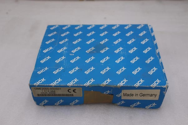 New in box sick dme2000-000s01 1013484 distance measuring device stock h824 - Image 4