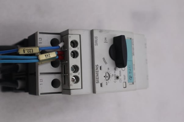 Siemens 3RV1031-4FA10 Motor Protection Circuit Breaker 28~40A STOCK K-3823 - Image 4