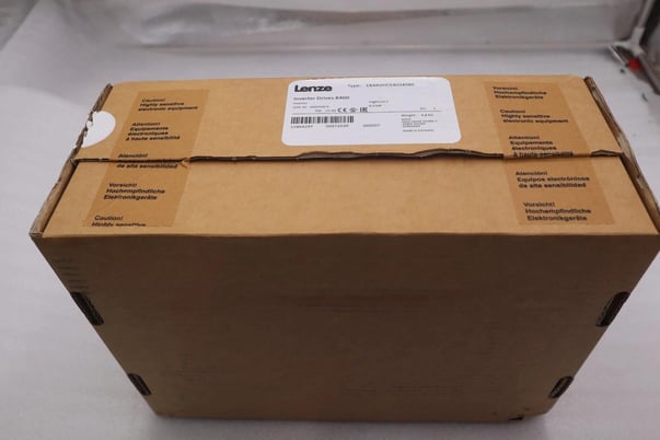 Lenze Inverter 8400 HighLine 400V 4.0kW / 5.5HP E84AVHCE4024SB0 NEW STOCK 5146 - Image 1