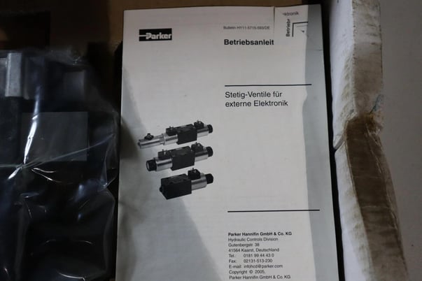 NEW PARKER d31fwe01cc4nlw026 VALVE stock 1797 - Image 5