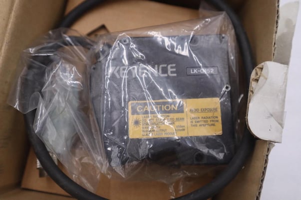 Keyence LK-G152 Laser Displacement Sensor LK-G152 New in Box STOCK 606D - Image 2